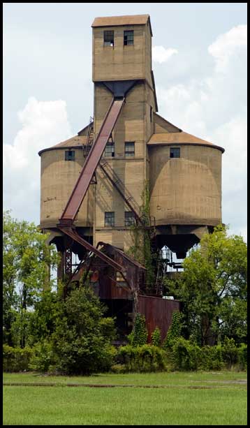 Coaling tower at Macon, GA